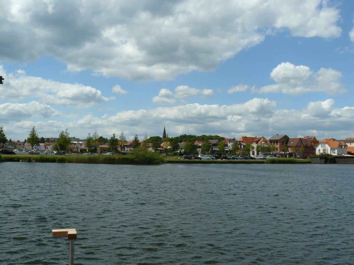 Kleines Ferienhaus Am Feldrand Malchow  Bagian luar foto